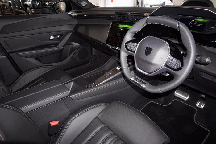 2025 Peugeot 408 GT Premium Hybrid