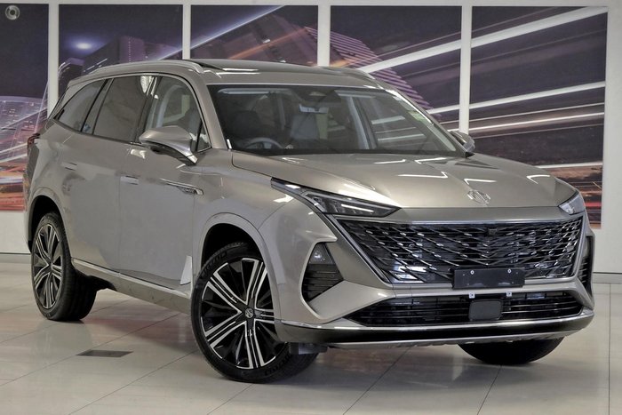 2025 MG QS Essence IS31 MY25 AWD Cashmere Silver