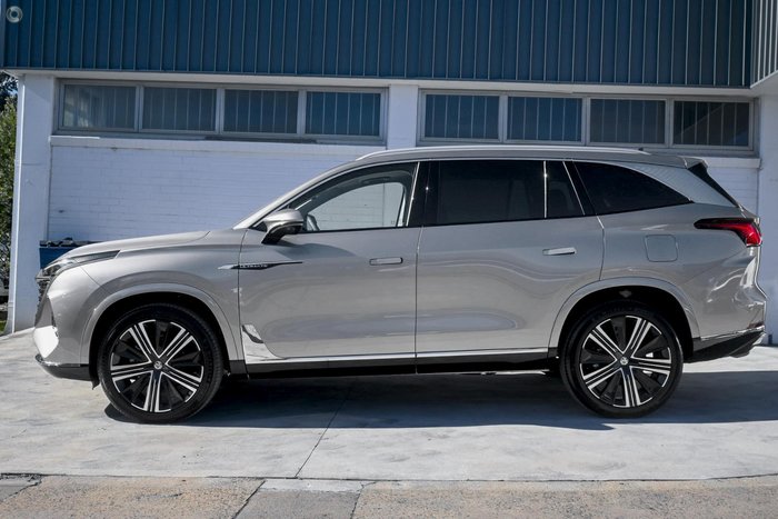 2025 MG QS Essence IS31 MY25 AWD Cashmere Silver