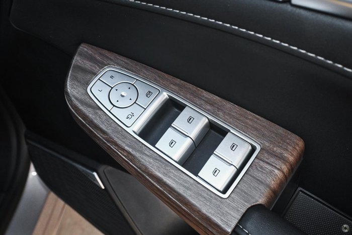 2025 MG QS Essence IS31 MY25 AWD Cashmere Silver