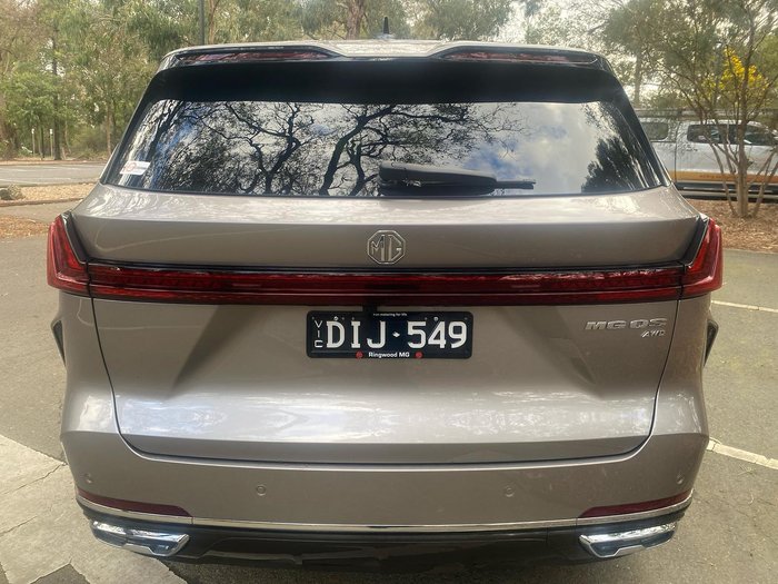 2025 MG QS Essence IS31 MY25 AWD Cashmere Silver