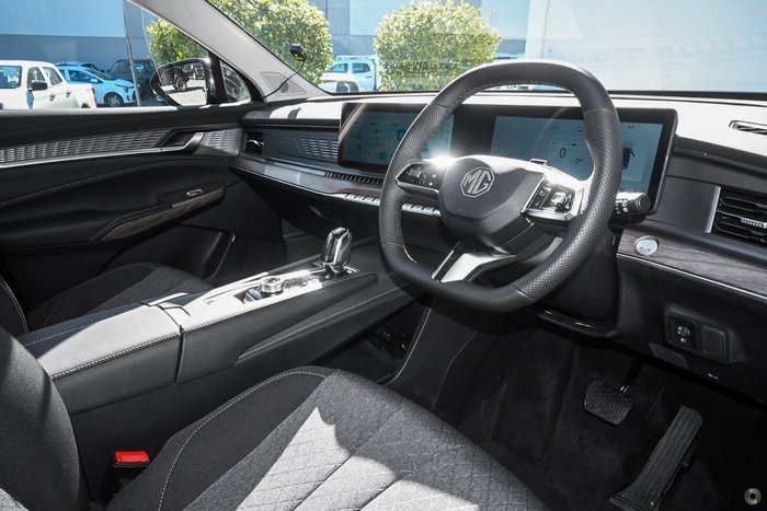 2025 MG QS Excite IS31 MY25 Black Pearl