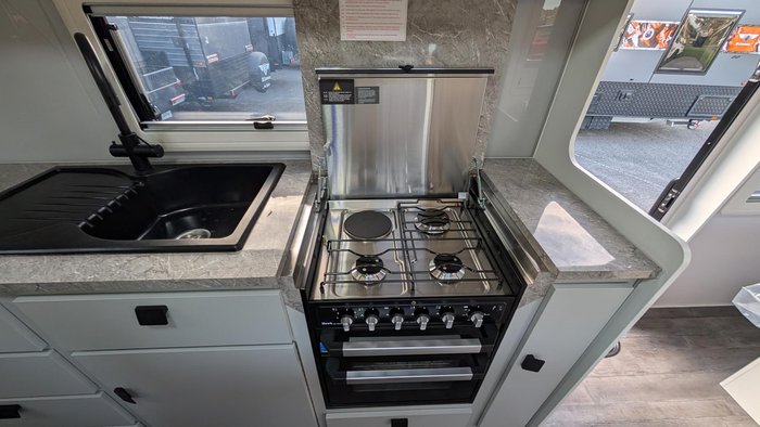 2025 JB Caravans 20' Drx Bunk