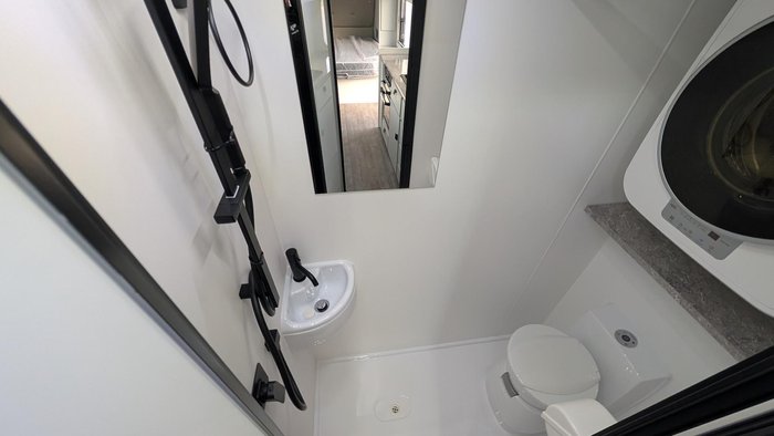 2025 JB Caravans 20' Drx Bunk