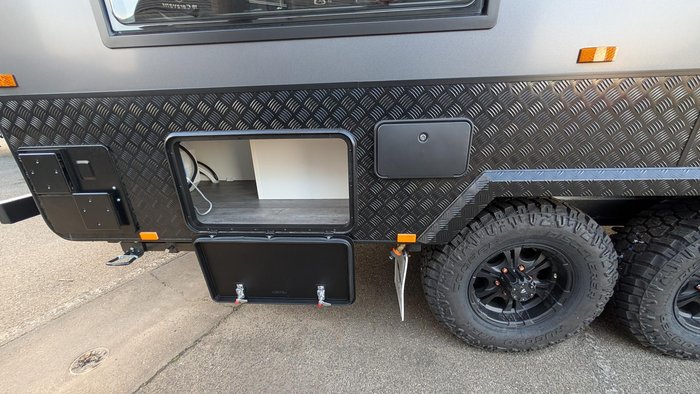 2025 JB Caravans 20' Drx Family Bunk Save $11,904 Was $119,040
