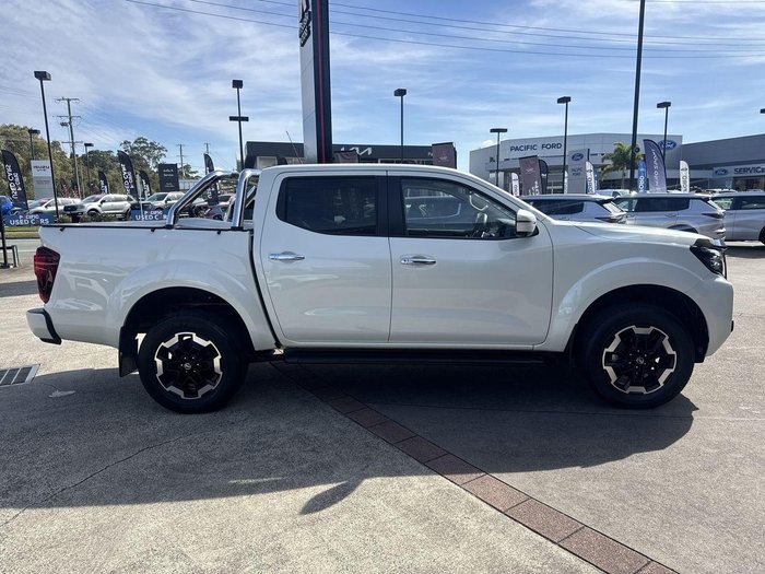 2023 Nissan Navara ST-X
