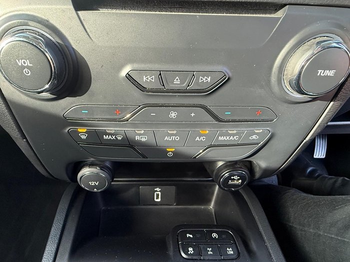 2020 Ford Everest Trend