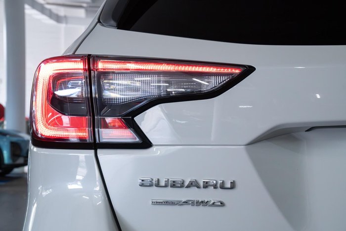 2024 Subaru Outback AWD Touring XT 6GEN MY25 AWD Crystal White