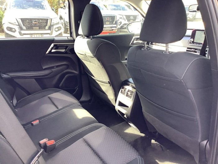 2023 Mitsubishi Outlander ES