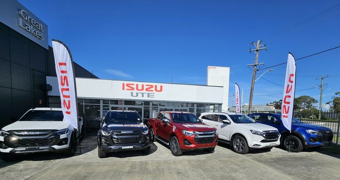 2023 Mitsubishi Outlander ES