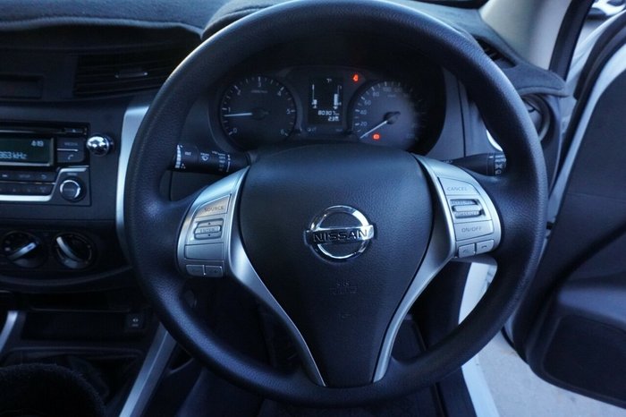 2019 Nissan Navara RX