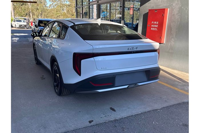 2025 Kia K4 Sport