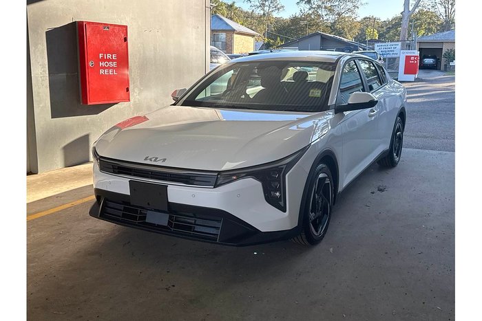 2025 Kia K4 Sport