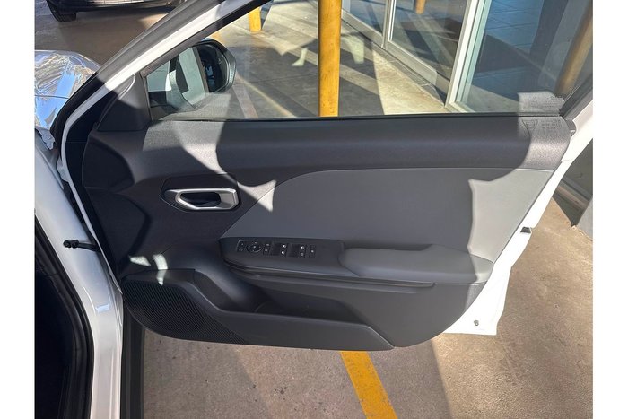 2025 Kia K4 Sport