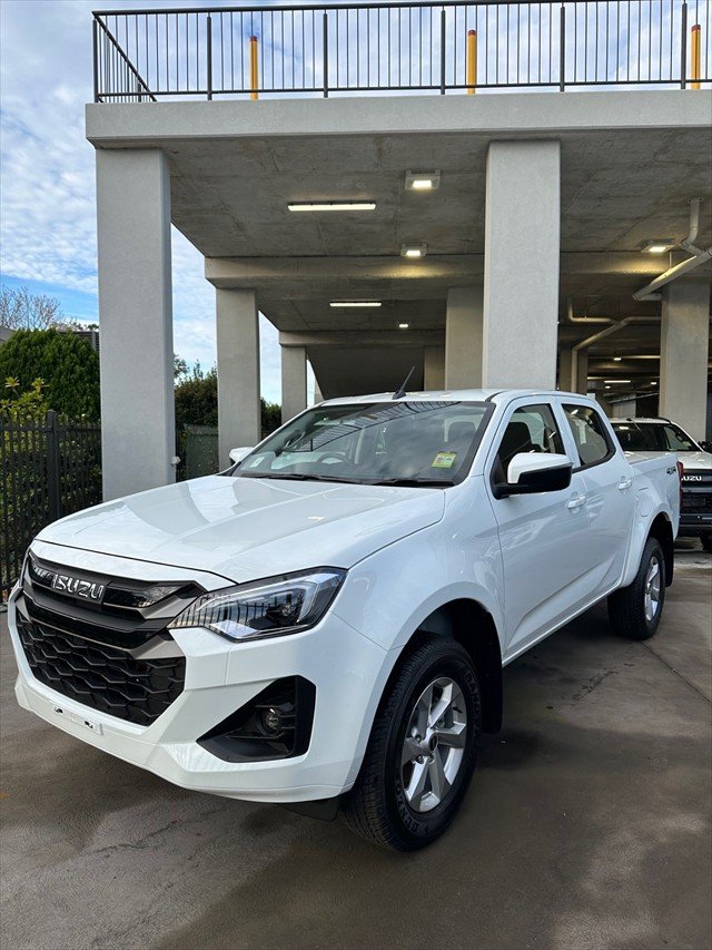 2025 Isuzu D-MAX LS-M MY24 4X4 Dual Range Mineral White