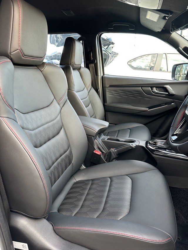 2025 Isuzu D-MAX X-TERRAIN MY24 4X4 Dual Range Mineral White