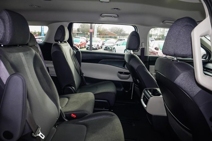 2023 Kia Carnival S