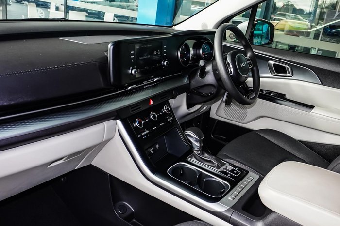 2023 Kia Carnival S