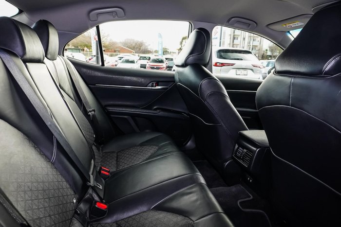 2019 Toyota Camry SX