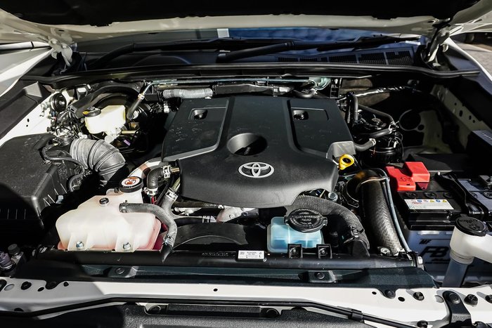 2022 Toyota Hilux SR
