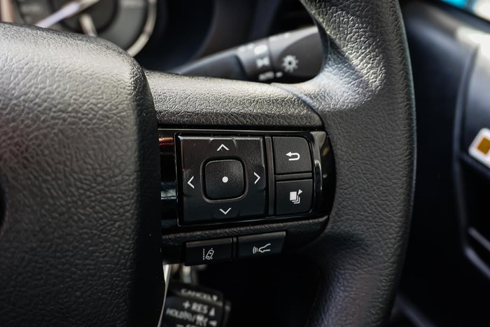2022 Toyota Hilux SR