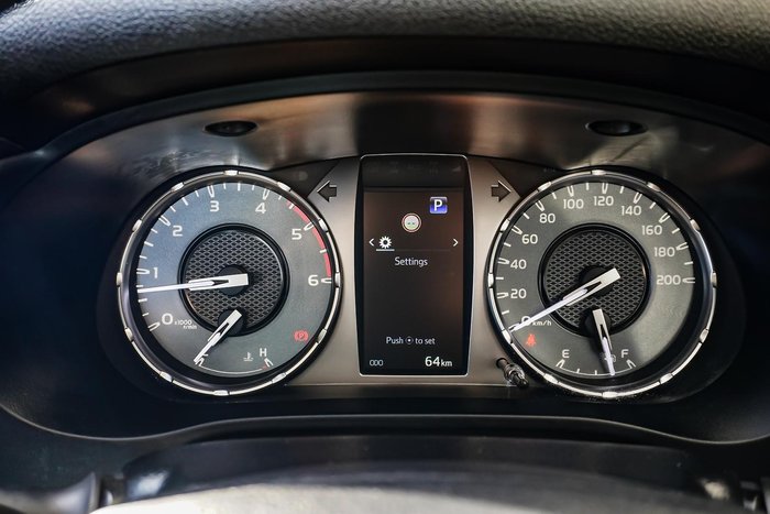 2022 Toyota Hilux SR