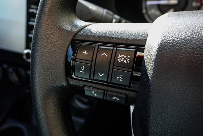 2022 Toyota Hilux SR