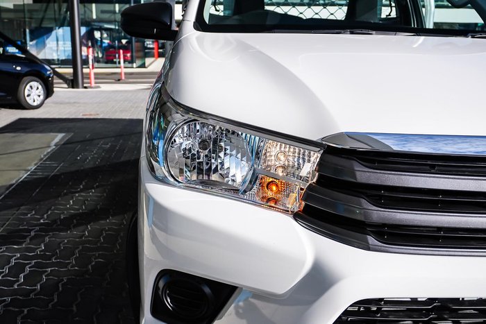 2022 Toyota Hilux SR
