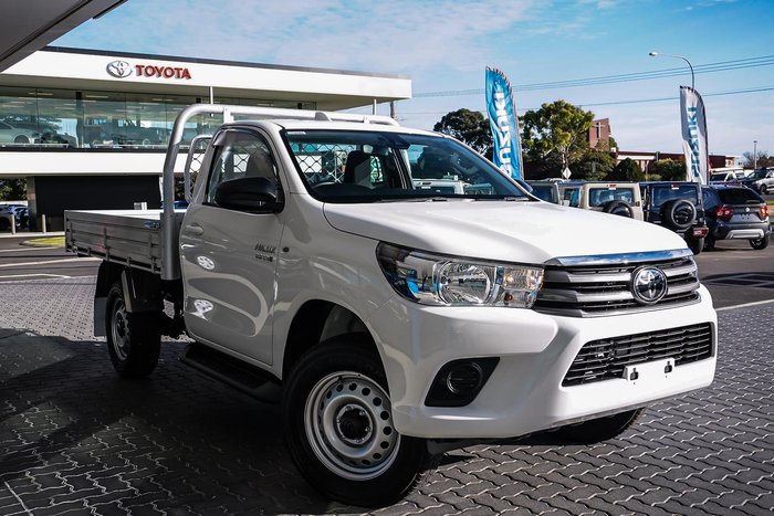 2022 Toyota Hilux SR