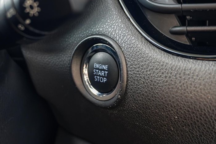 2023 Toyota C-HR GXL