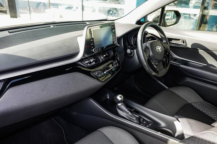 2023 Toyota C-HR GXL