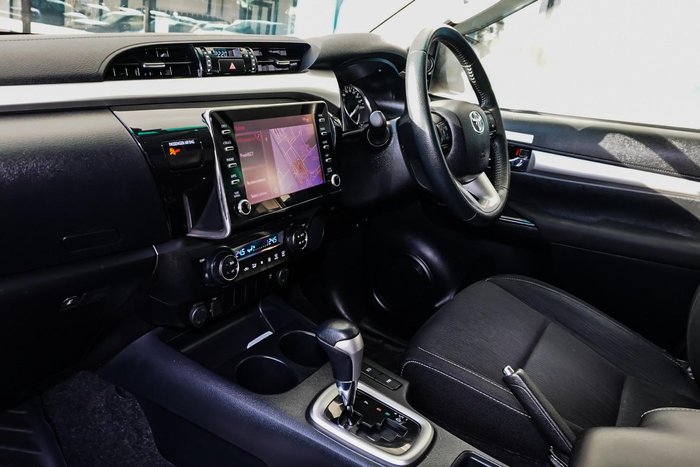 2022 Toyota Hilux SR5 Hi-Rider