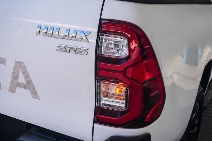 2022 Toyota Hilux SR5 Hi-Rider