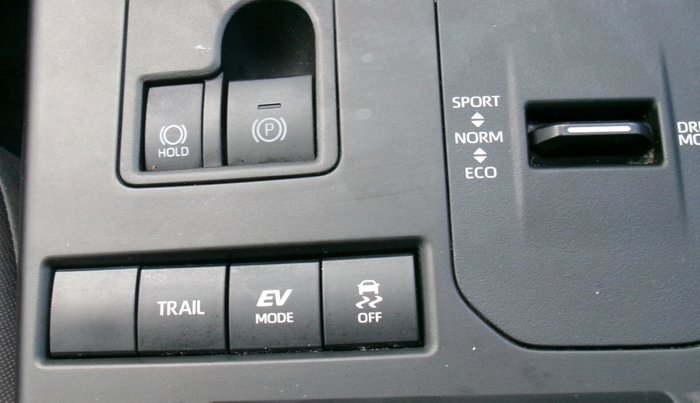 2022 Toyota Kluger GX