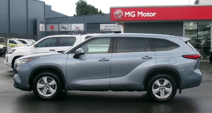 2022 Toyota Kluger GX