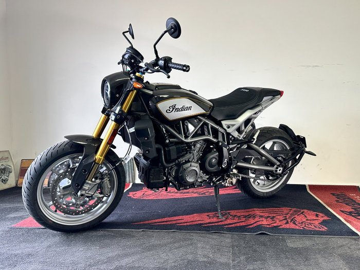 2023 Indian FTR R 1200 CARBON CARBON FIBER