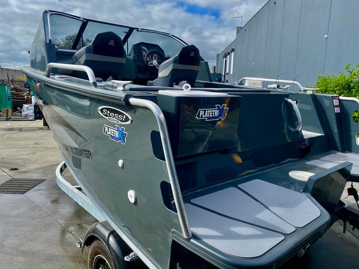 2023 Stessl 495 Bluewater Runabout