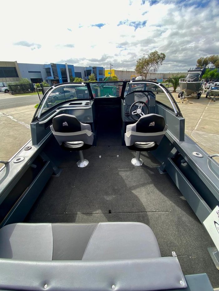 2023 Stessl 495 Bluewater Runabout