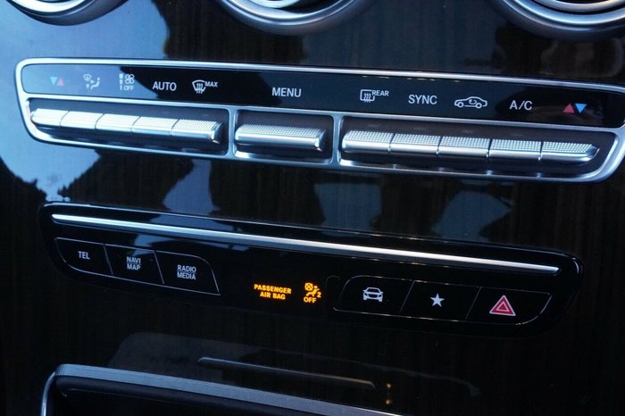 2021 Mercedes-Benz GLC-Class GLC300
