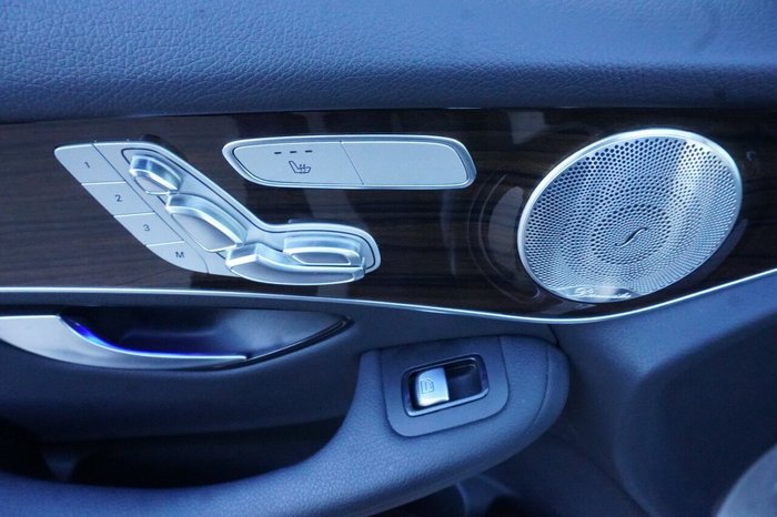 2021 Mercedes-Benz GLC-Class GLC300