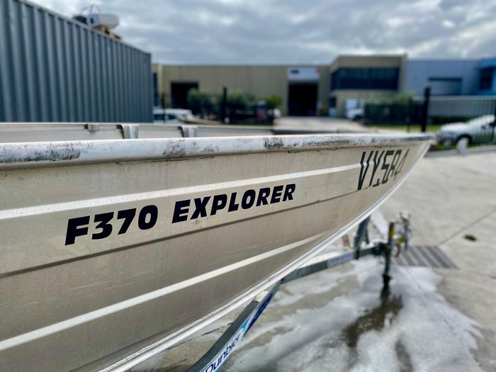 2021 QUINTREX F370 Outback Explorer