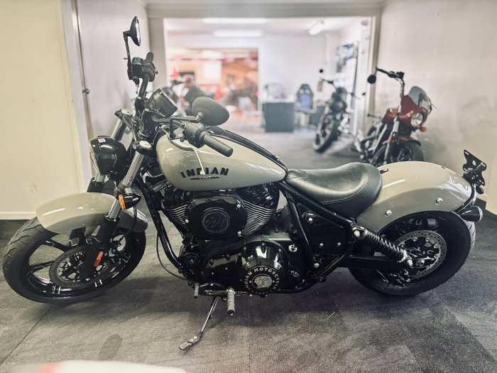2023 Indian CHIEF DARK HORSE Grey
