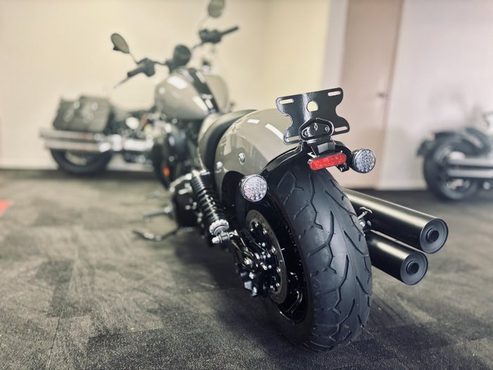 2023 Indian CHIEF DARK HORSE Grey