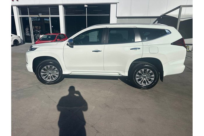 2021 Mitsubishi Pajero Sport GLX