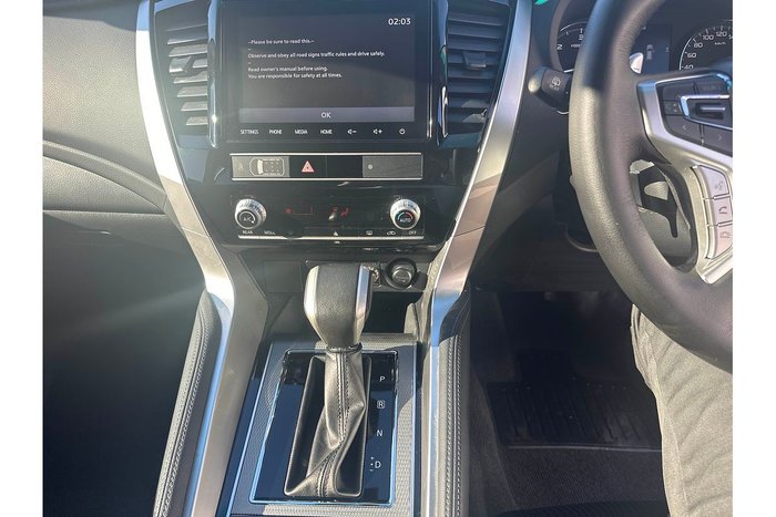 2021 Mitsubishi Pajero Sport GLX