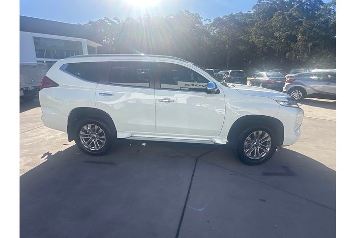 2021 Mitsubishi Pajero Sport GLX