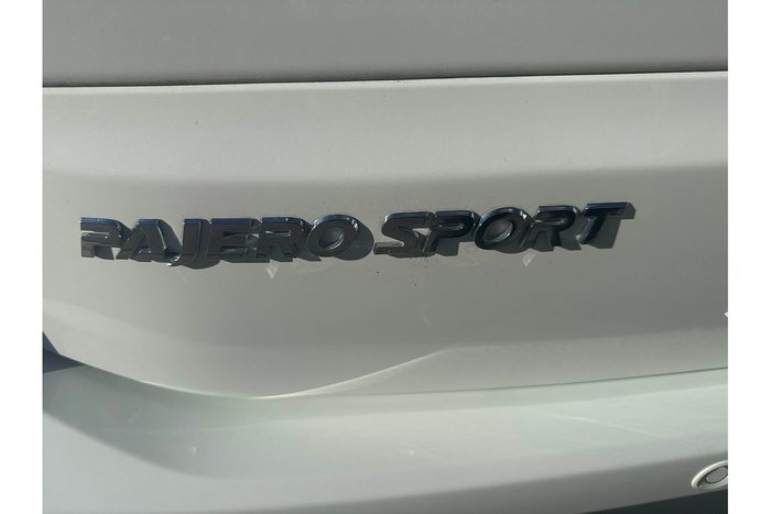 2021 Mitsubishi Pajero Sport GLX