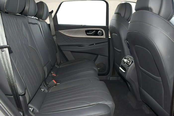 2025 Jaecoo J8 Track