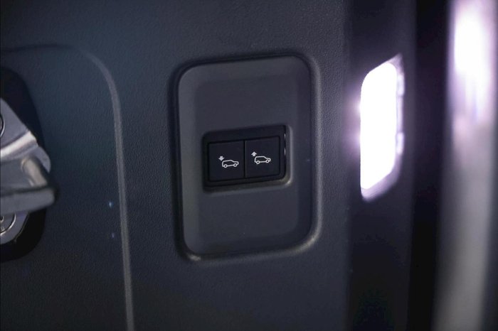 2020 Land Rover Defender 110 D240 First Edition L663 MY20.5 AWD Pangea Green