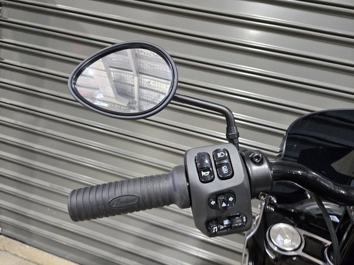 2025 INDIAN SPORT CHIEF RT BLACK